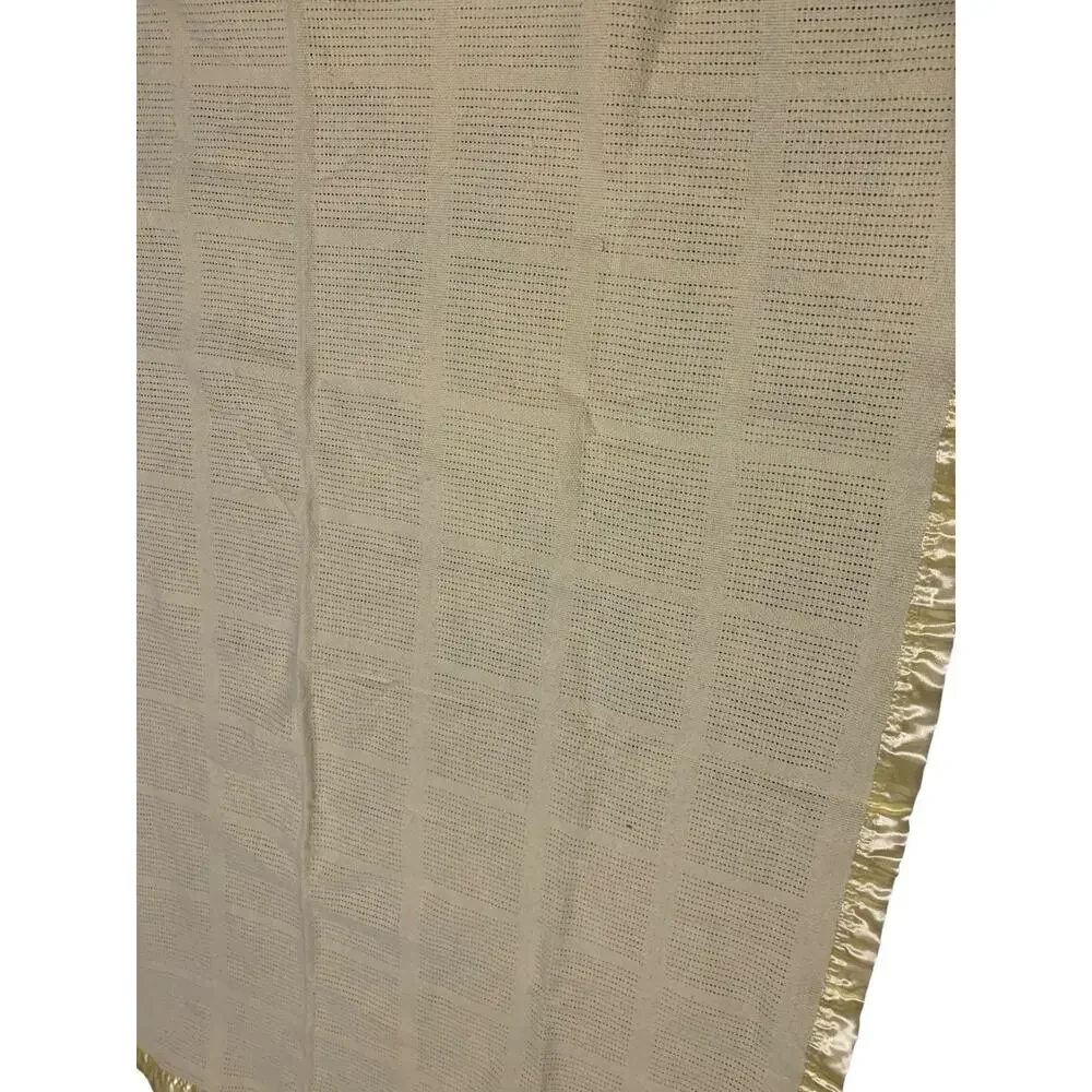 Vintage Yellow Thermal Waffle Weave‎ Satin Nylon Trim Baby Blanket 38x45